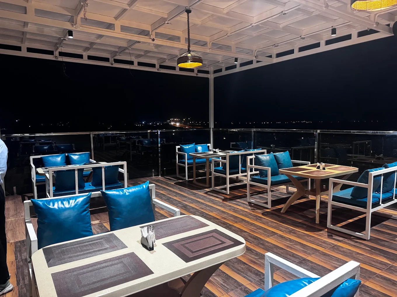 Sorra White Night rooftop restaurant